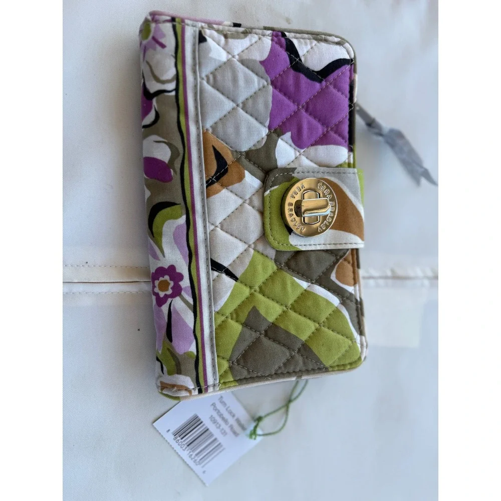 Vera Bradley Turn‎ Lock Wallet Portobello Road Floral Quilted Cotton NEW